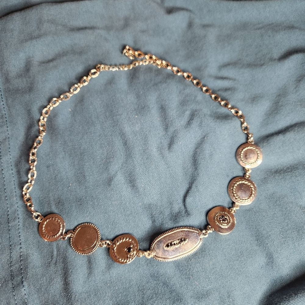 A beautiful vintage silver necklace